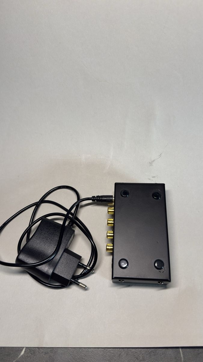 Verstärker: Behringer Micro Phono PP400 – Phono-Vorverstärker – Neu (gemäss Beschreibung) aus Rümlang von vla_9g7d 2