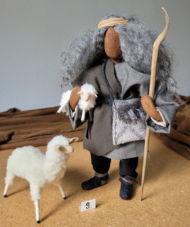 Dekoprojekt Krippenfigur Hirte Mit Schaf - 7cm Für Weihnachtskrippe