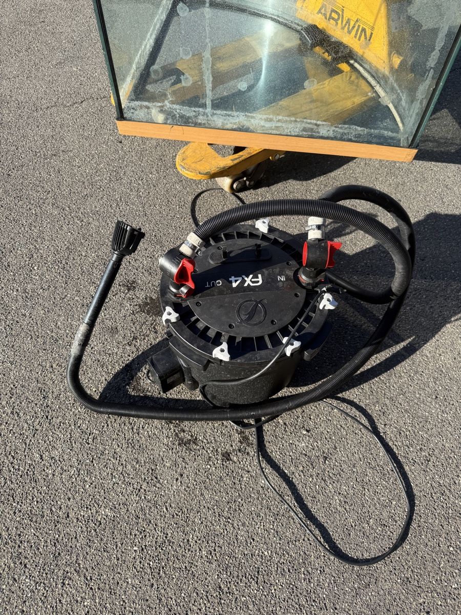 Aquarium: Juwel Eckaquarium 350l ab 1.- – Gebraucht aus Kleindöttingen von ABC_Pneu 2