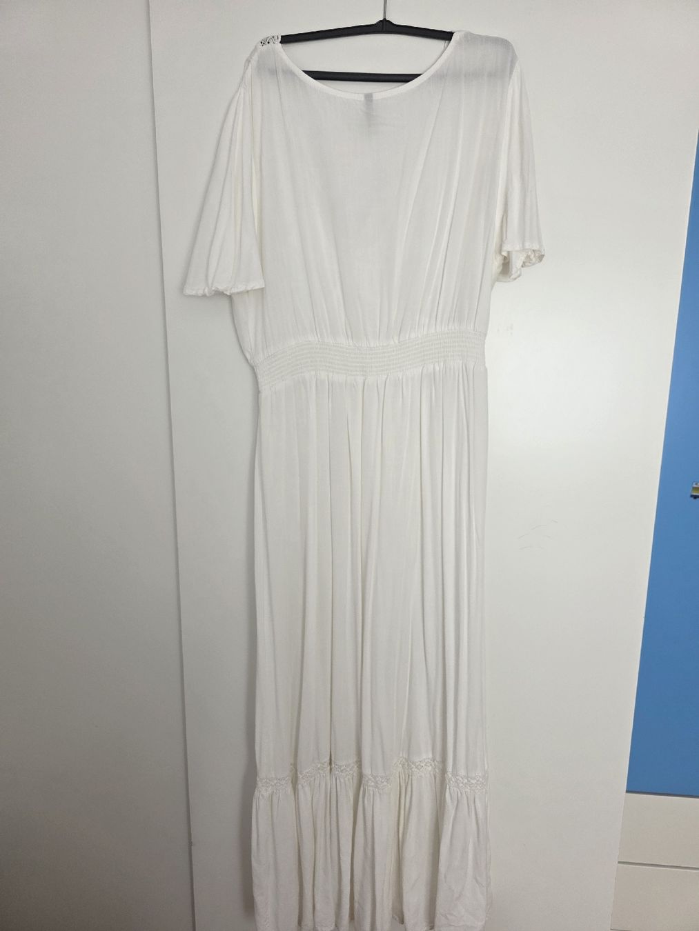 Robes: Weisses Kleid – Neuf (Voir description) à Trimbach par asa_7tds 1