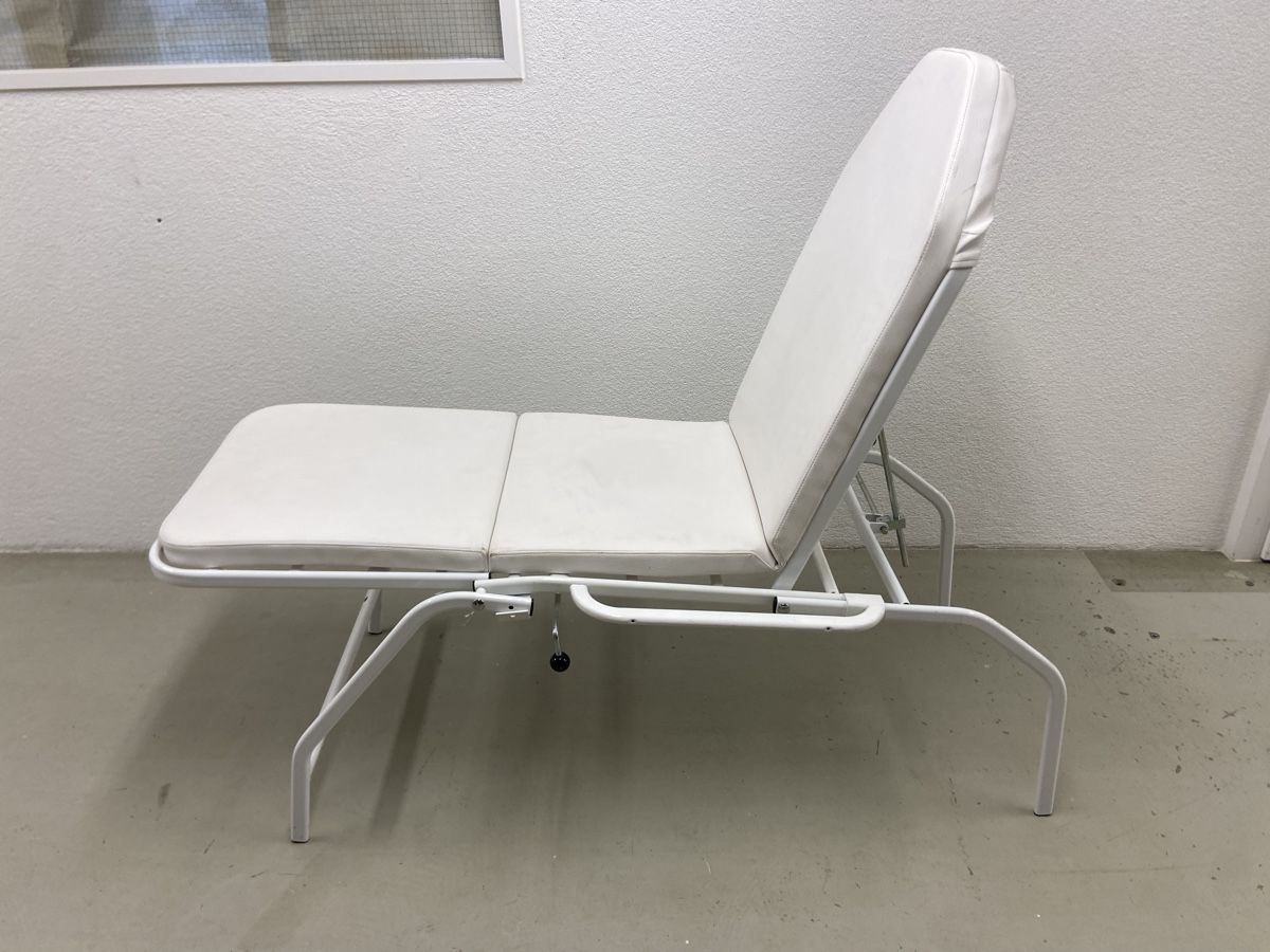 Sedie a sdraio: Massageliege – Usato da Niederhasli venduto da Fundus64 4