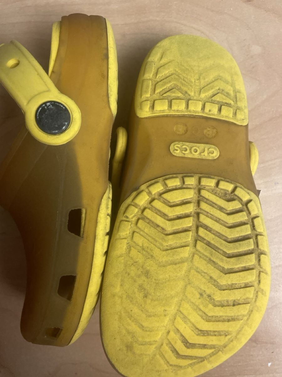 Crocs Schuhe für Jungen: Crocs Clogs gelb Kinder Gr.30 gebraucht – Gebraucht aus Obergerlafingen von cabo4 2