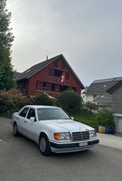 Mercedes-Benz W124 230 E