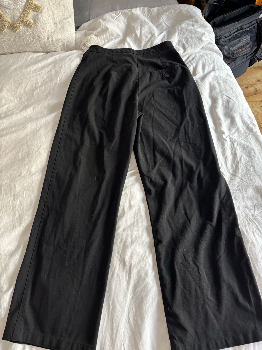 Pantaloni: Pantalon noir classique – Usato da Crans-Montana venduto da Jano_brn 2