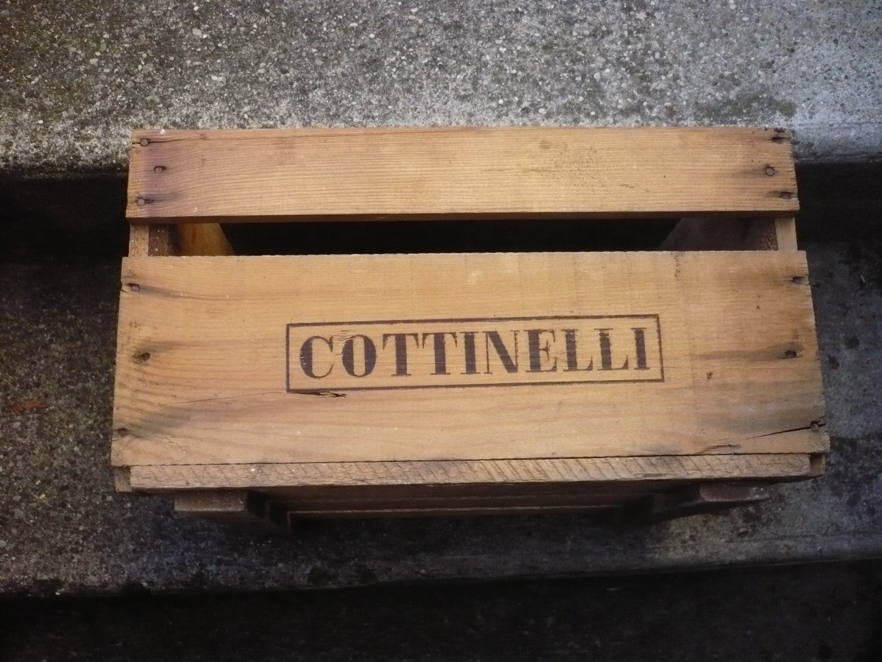 Bouteilles: VELTLINER COTTINELLI CHUR – D'occasion à Biberist par Urmel 3