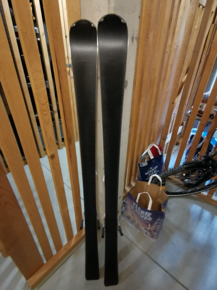 Atomic Skis: Atomic Cloud 6 Damen Ski 149 cm – Gebraucht aus Rickenbach SZ von mar_np8d 1
