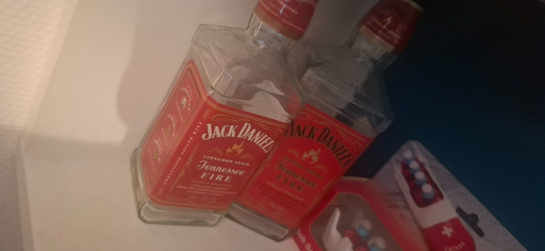 Jack Daniels Spirituosen: 15 bouteilles vide JACK DANIELS Fire – Gebraucht aus Chancy von dave58v 3
