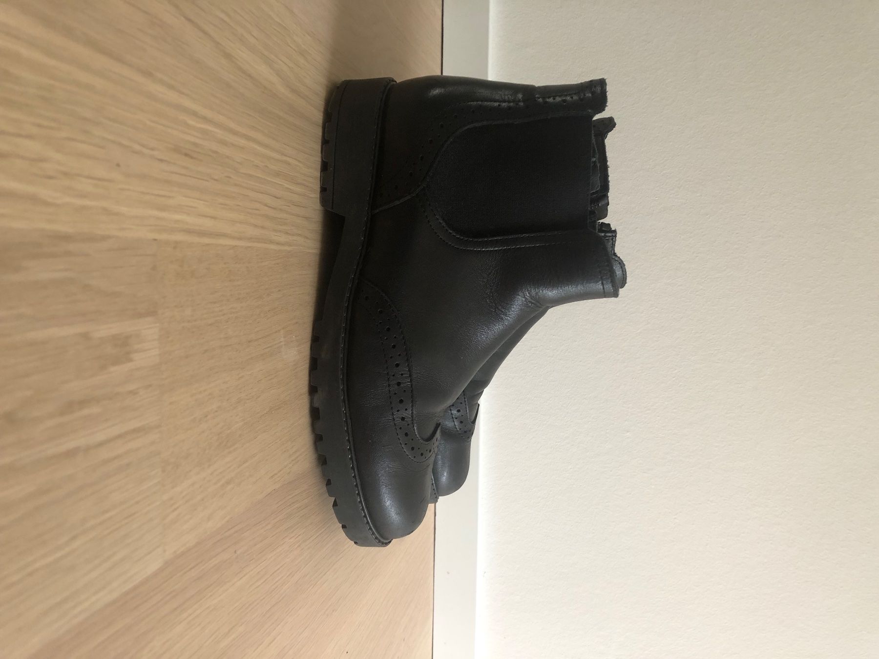 Massimo Dutti Scarpe per ragazze: Klassische Mädchen Stiefel – Usato da Zürich venduto da joa_xg9v 2