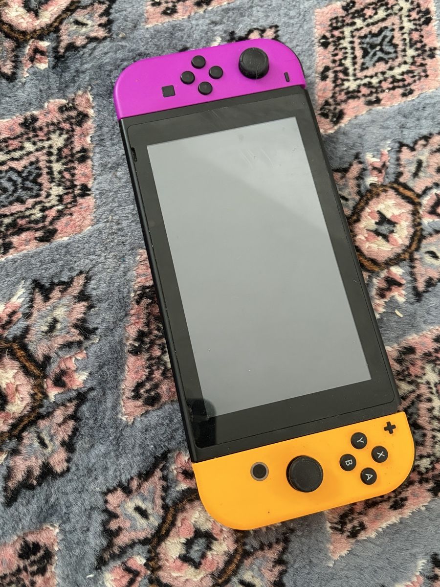 Nintendo Console: Nintendo Switch v1 – Usato da Rüti ZH venduto da Flowerfield
