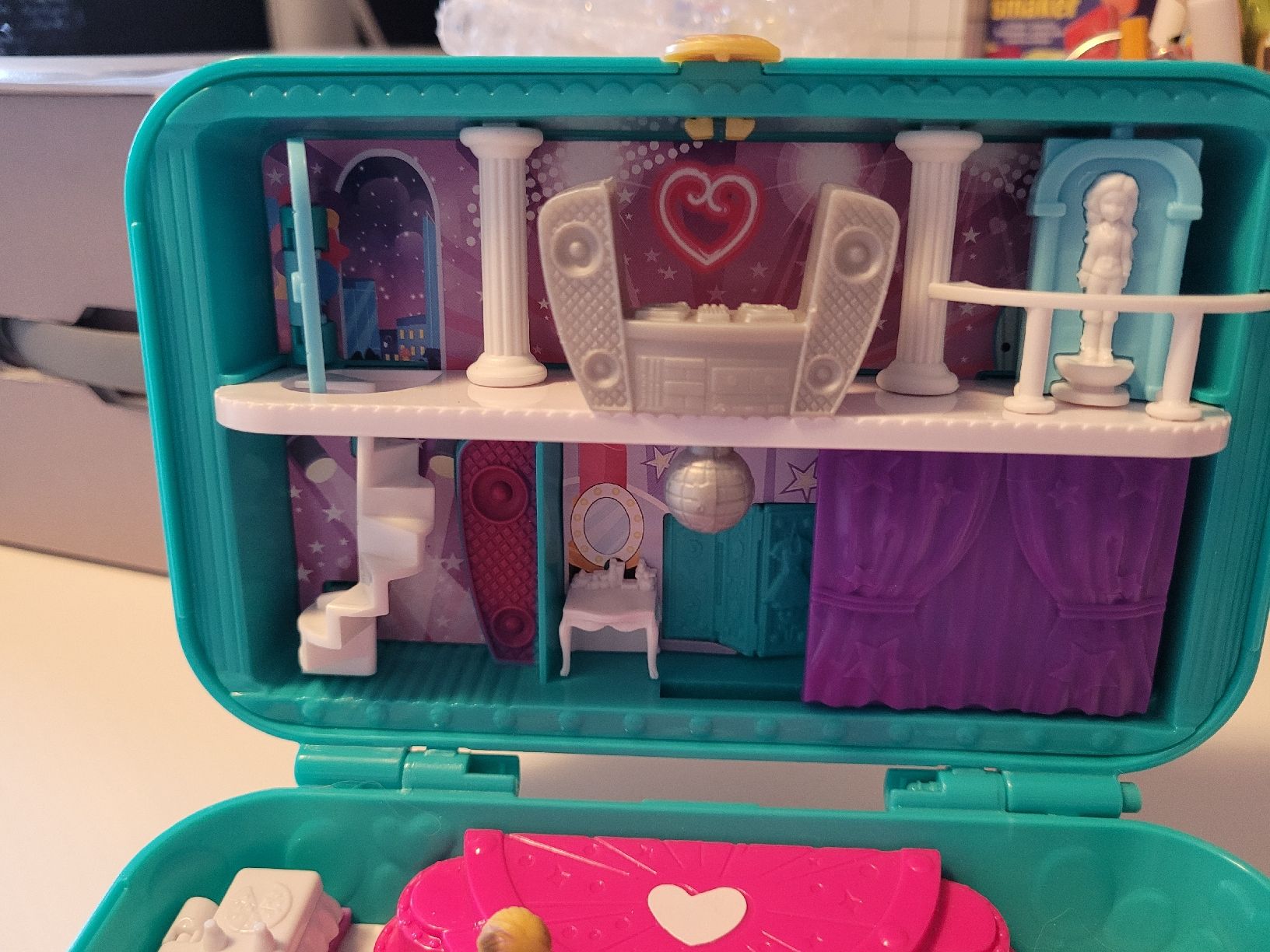 Polly Pocket Spieldosen: Polly Pocket Hidden Places Dance Party 2017 – Gebraucht aus Uznach von ssmiy 2