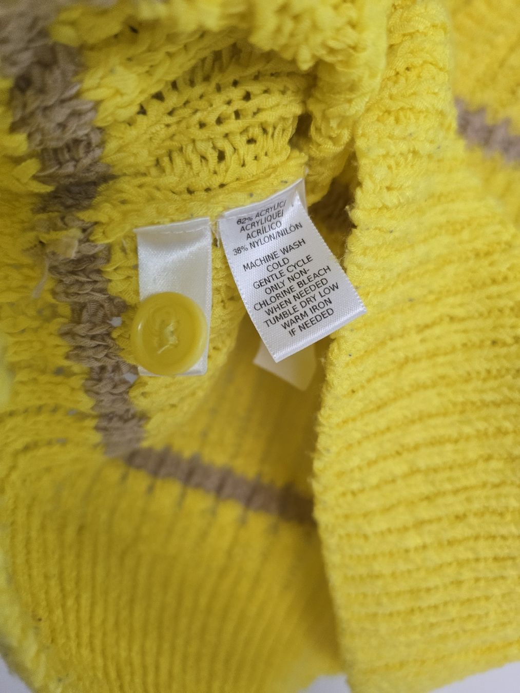 Pullover & Sweatshirts: Damen Strickjacke Gr.M – Gebraucht aus St. Gallen von CAPYCORP 3