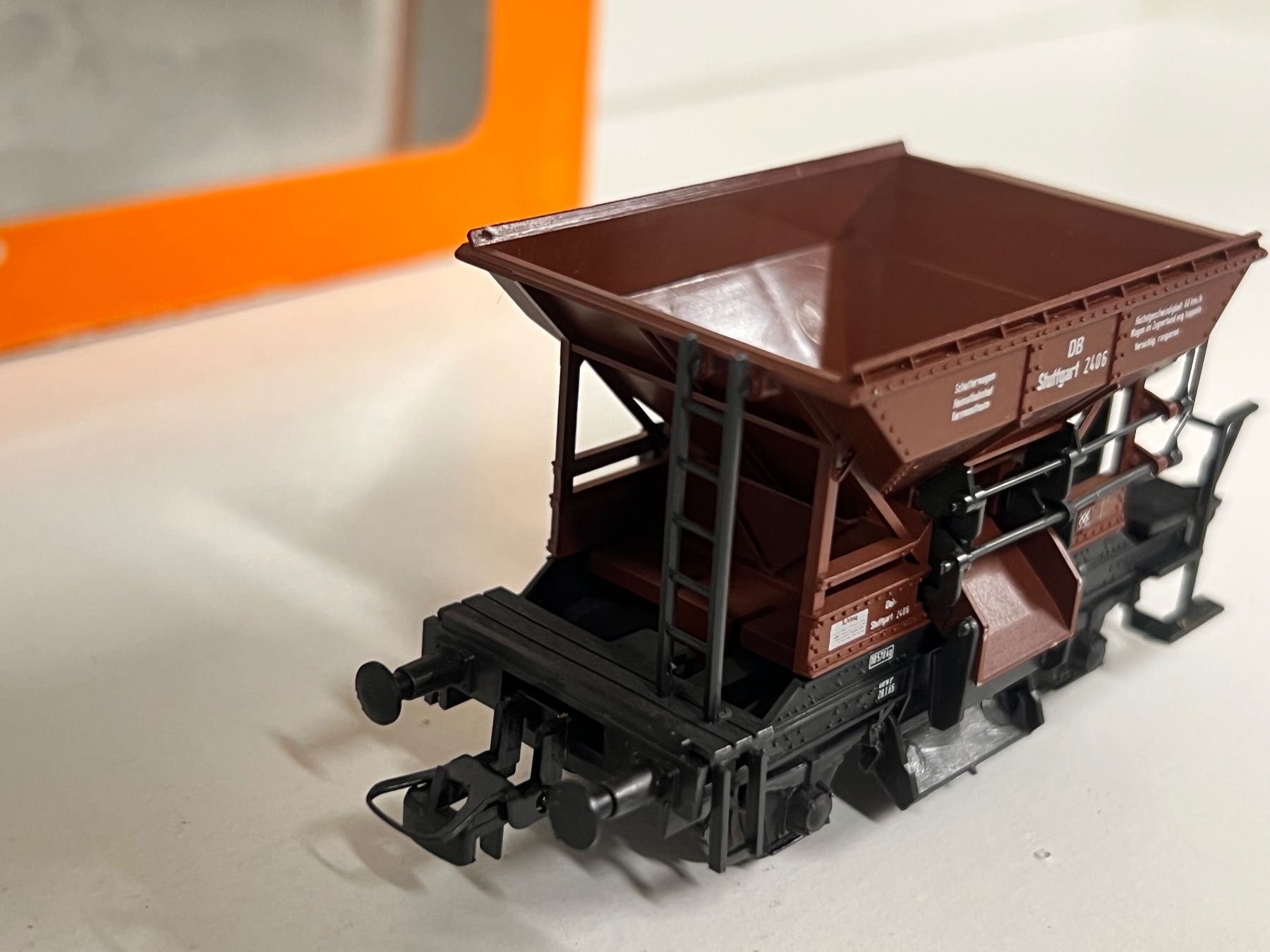 Roco Modellini di ferrovie: Roco DB Schüttgutwagen 4334A – Usato da Geroldswil venduto da TopTrain54 5