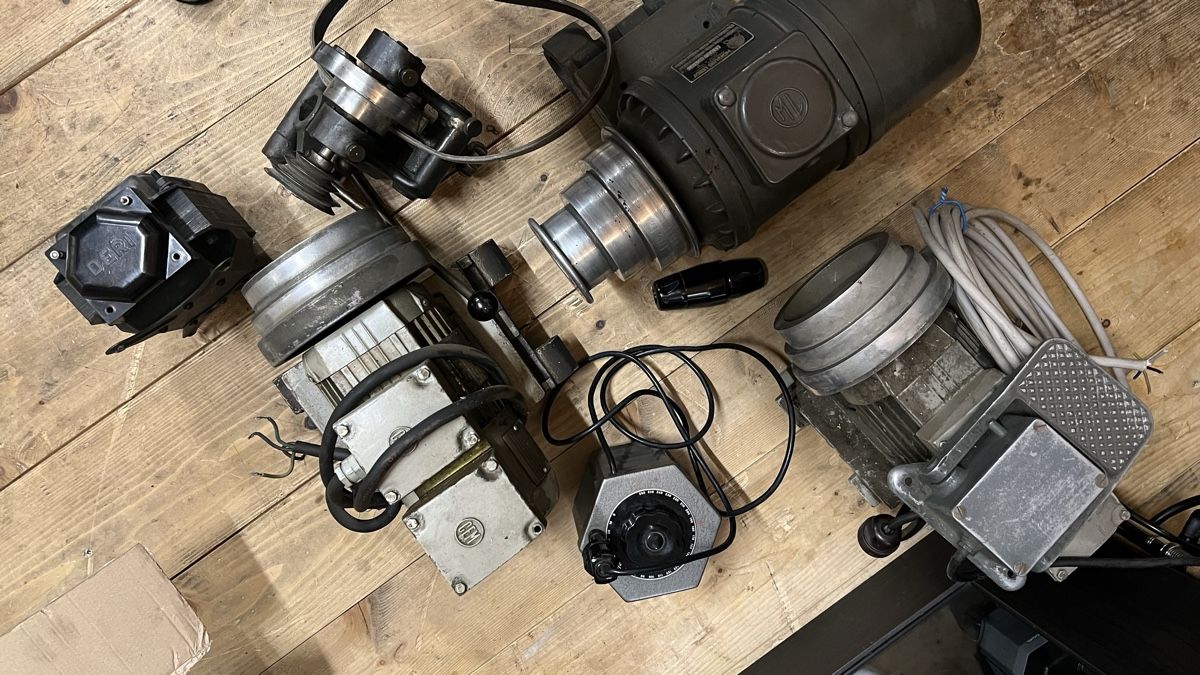 Schaublin Toutes les machines: Schaublin 70 / Mikron t90 – Défectueux à Les Bayards par gerbus 8