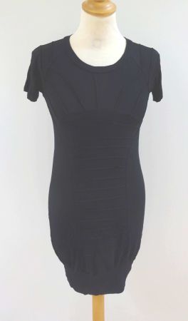 Neues T-Shirt Kleid mit Ziernähten / Abnähern - Grösse S/M