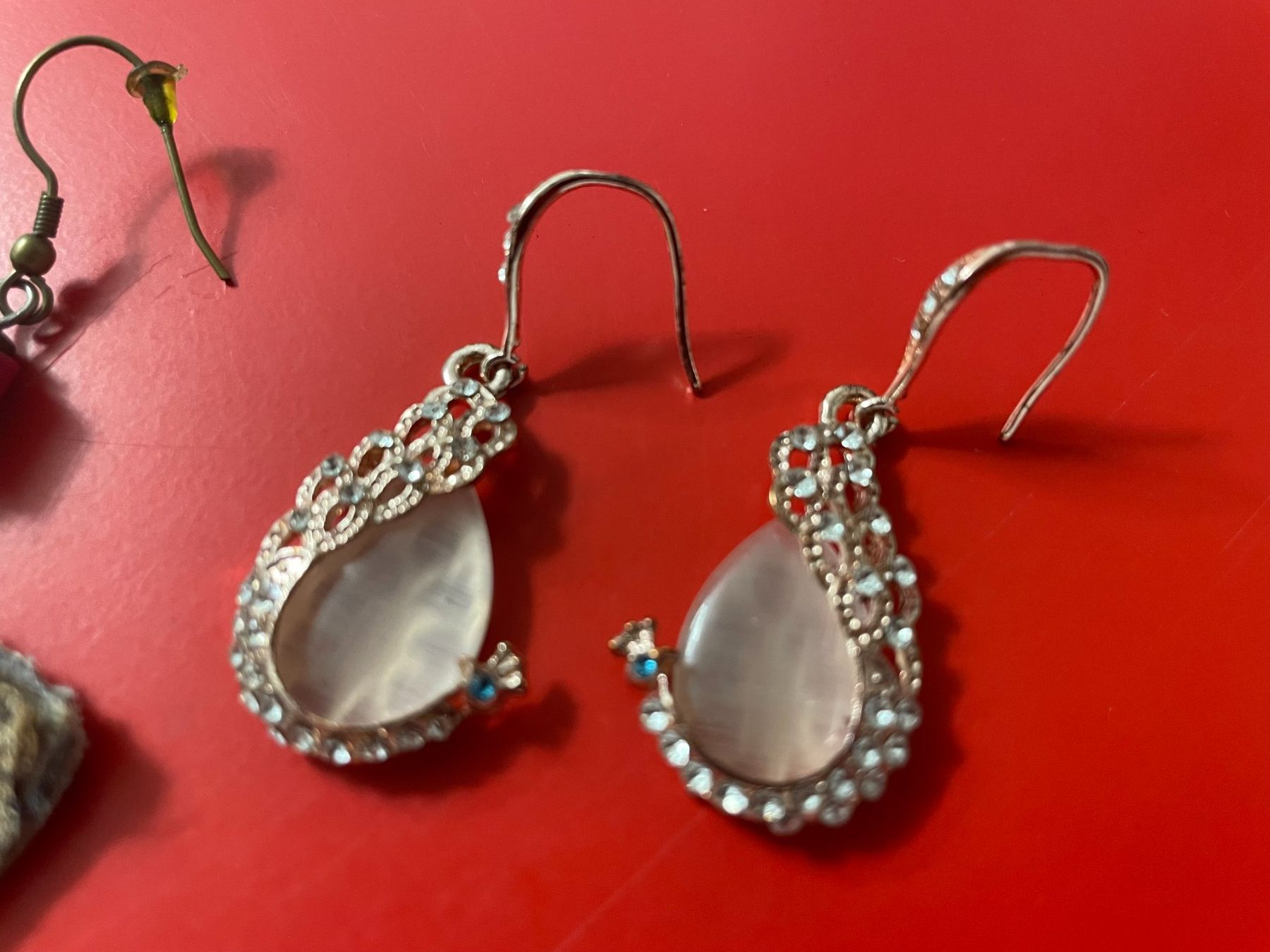 Orecchini pendenti & Orecchini a lobo: 2 Paar Ohr-Stecker "Alternativ" und "Elegant" Modeschmuck – Usato da Weinfelden venduto da s6o7p8h2 1