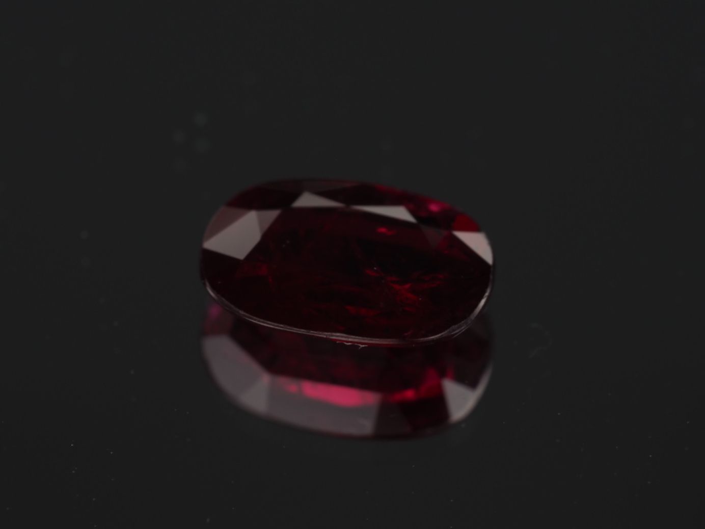 Edelsteine: Natural Pigeon Blood Ruby 0.87ct - Incl. Certificate – Neu und originalverpackt aus Buchs SG von OTNaturalGems 2