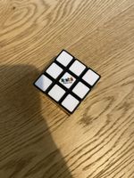 Casse-tête Rubik's Cube 3x3 original, bon état