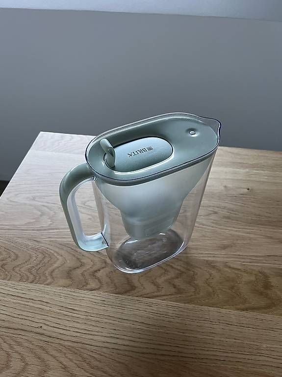 Appareils de cuisine: BRITA Tischwasserfilter Essential 2.4l Set inkl 6 Filter – D'occasion à Winterthur par pabe91 2