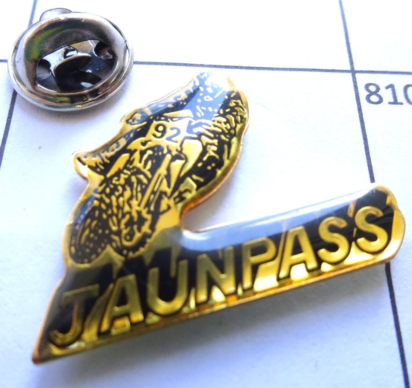 Placchette & Badge: Pin JAUNPASS  1992 – Usato da Utzenstorf venduto da BUtter81