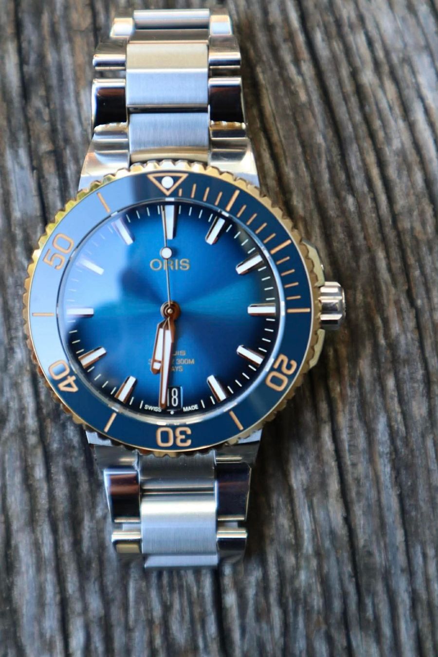 Oris Uhren: Oris Aquis gold bezel – Gebraucht aus Gerlafingen von Thomibasichome 1