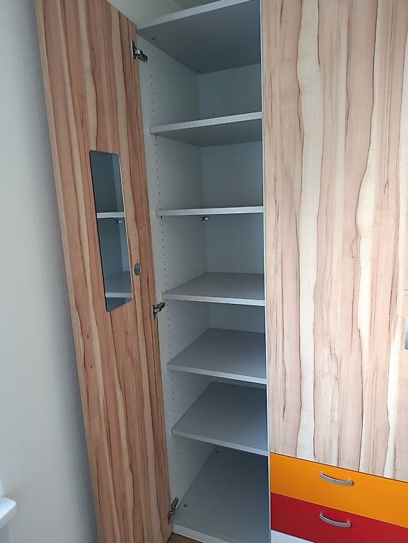 Schränke: Grosser Ikea Kleiderschrank – Gebraucht aus Altstätten SG von sin_2ml6
