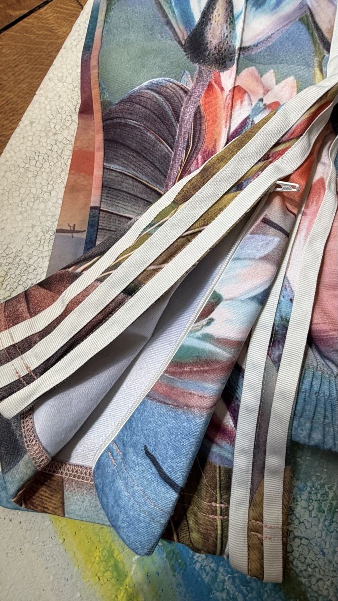 Adidas Pantaloni: Adidas Hose, florales Muster, Grösse 38 – Nuovo (secondo la descrizione) da Bern venduto da VintageRuth 5