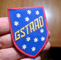 VINTAGE Badge GSTAAD nos ST. GALLER STICKEREI blau