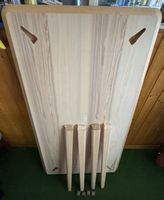 Esstisch aus hellem Holz neuwertiger Zustand