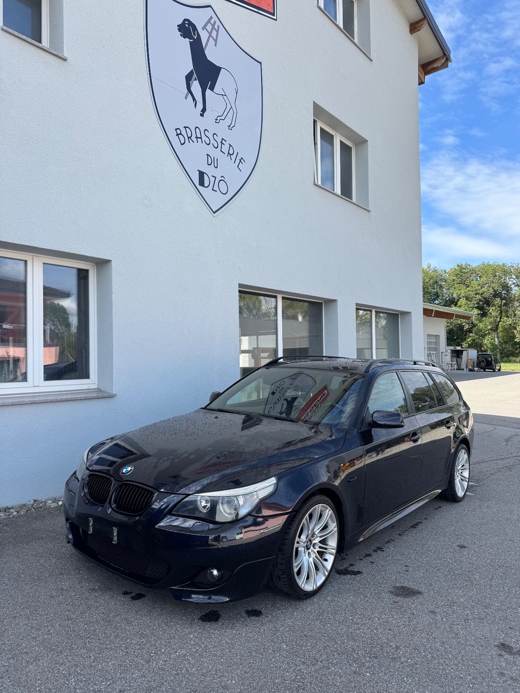 BMW Automobili: BMW 530d e61 Touring automatique pack m – Usato da Vuisternens-Romont venduto da amo_28cj 1