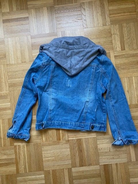 Giacche: Jeansjacke mit Kapuze – Nuovo (secondo la descrizione) da Riehen venduto da Claudia024 1