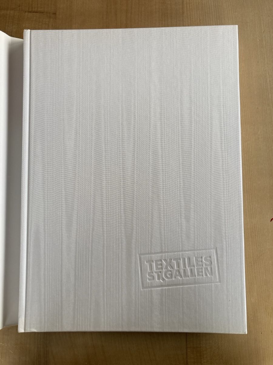 Libri: Textiles St.Gallen – Nuovo (secondo la descrizione) da Herisau venduto da Sifgana 2