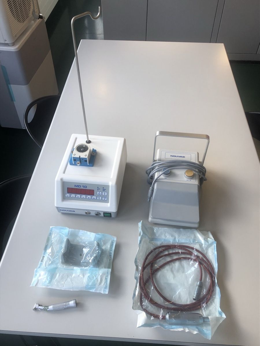 Medizinische Geräte: Implantat- und Chirurgiemotor – Gebraucht aus Rüschlikon von inf_l7m5