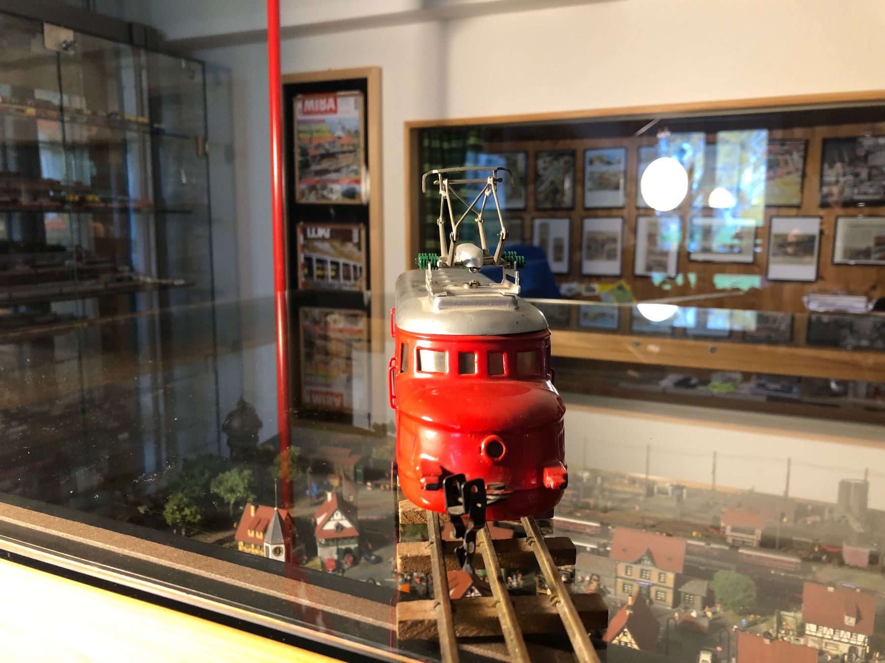Märklin Modellini di ferrovie: märklin E-Look Roter Pfeil – Usato da Klarsreuti venduto da Sbirolipiero