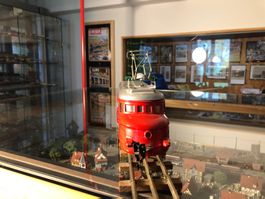 märklin E-Look Roter Pfeil