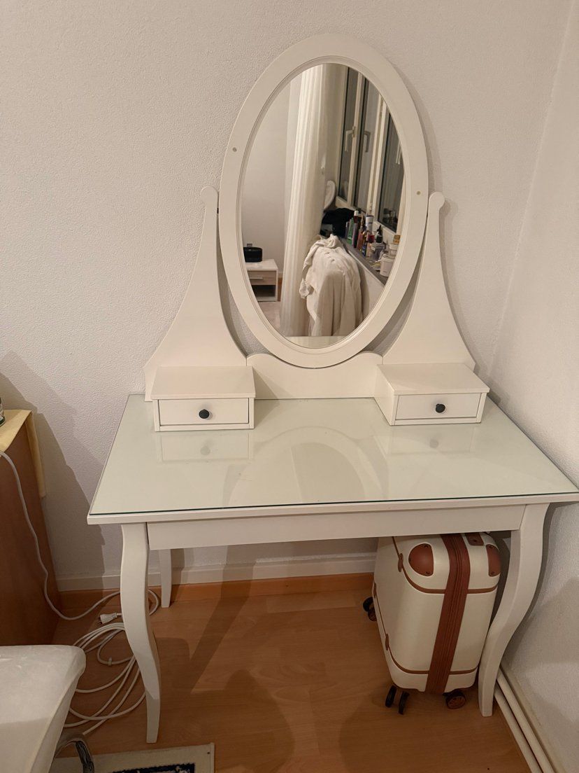 Tavoli da trucco: Schminktisch mit Spiegel – Usato da Winterthur venduto da ami_z2tg