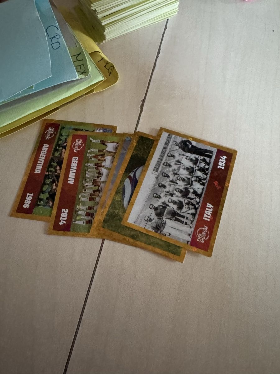 Panini Sammelbilder & Trading cards: Ca. 1100 WM 2026 Panini Bilder ab Fr.1.- – Neu (gemäss Beschreibung) aus Flüh von LucaK 2