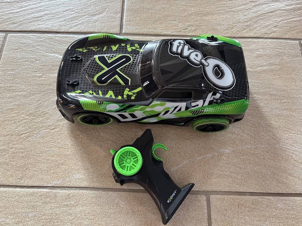 Modellismo RC: Voiture télécommandée silverlit exost – Usato da Ogens venduto da ced_qn5v 2