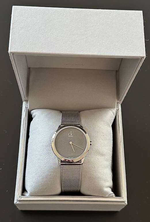 Calvin Klein Uhren: Calvin Klein Damenuhr Modell K3M221 – Neu (gemäss Beschreibung) aus Thun von urs_p58q 1