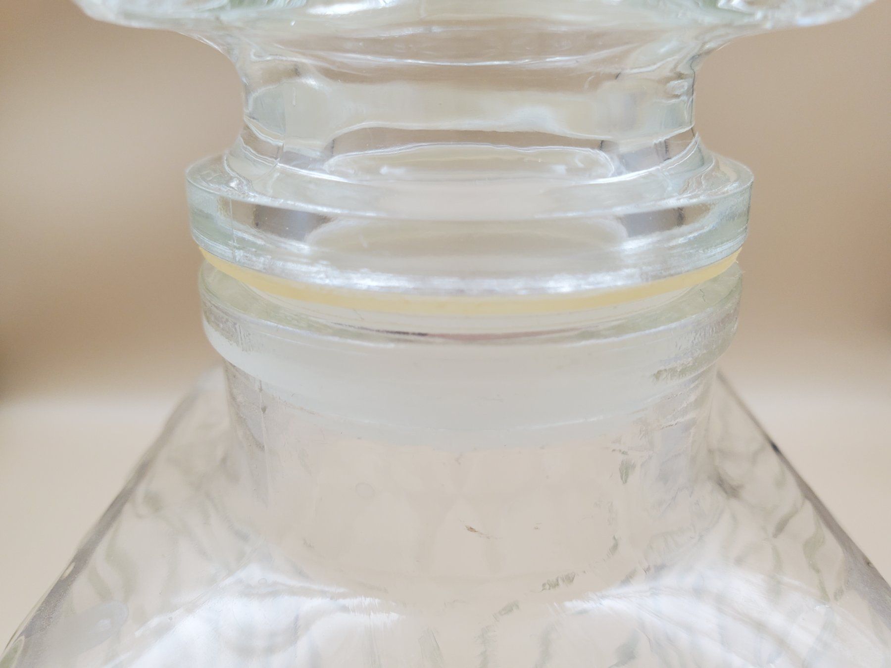 Caraffe: Carafe à whisky en verre – Usato da Rennaz venduto da La_malle_du_dauphin 2