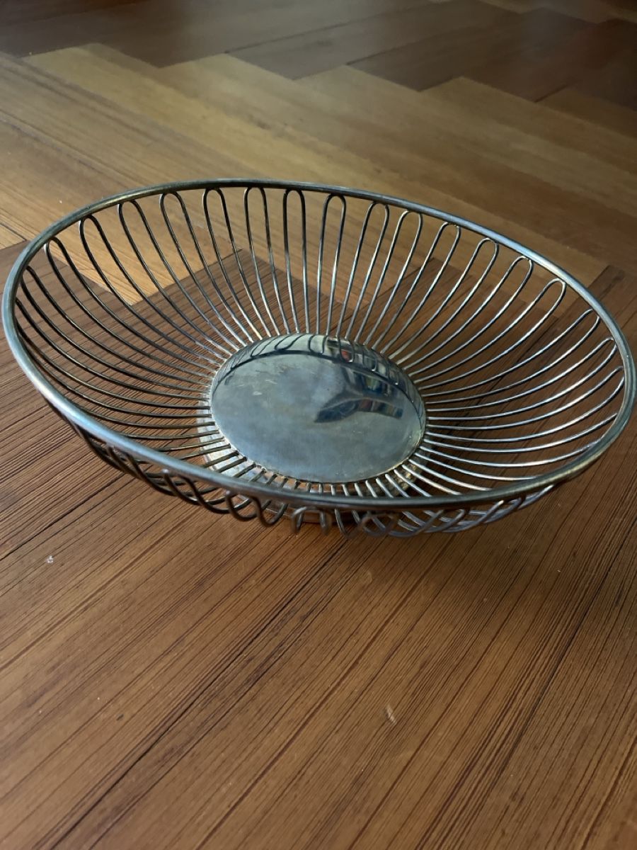 Behälter & Ähnliches: Brotkorb 24cm – Gebraucht aus Bern von Blumentopf.