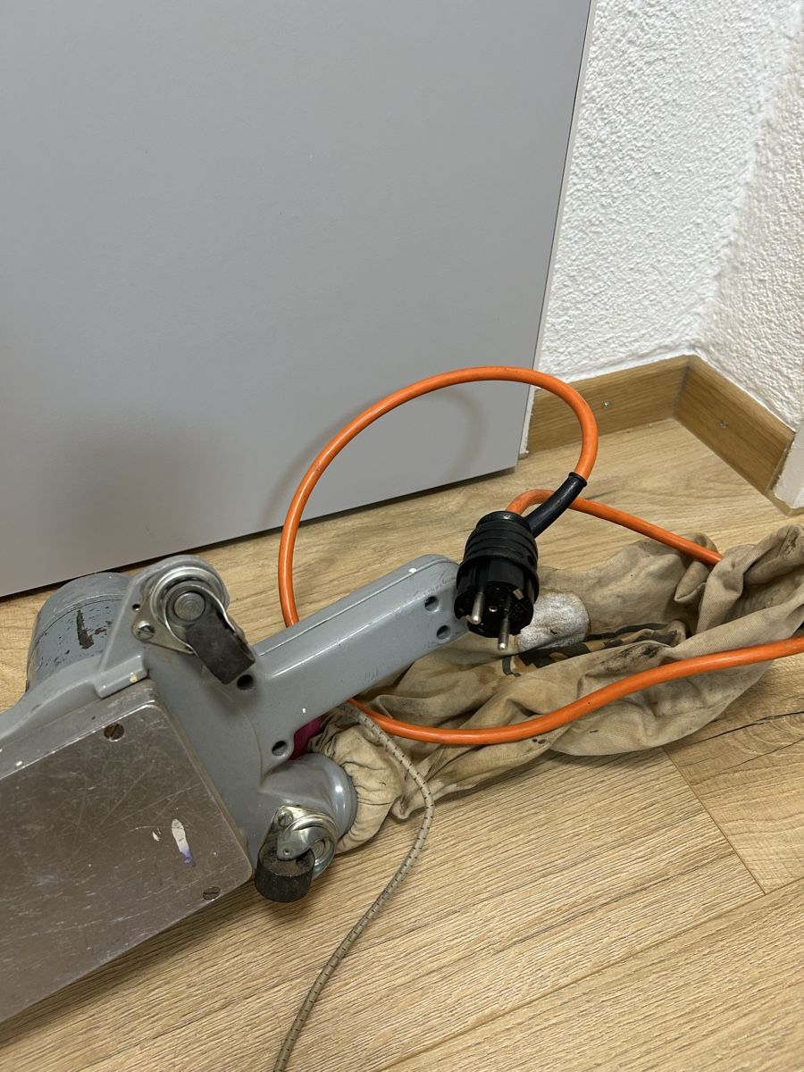 Smerigliatrici & Lucidatrici: Bandschleifer D+S Derendinger Bern FM 87-60 K – Usato da Rothrist venduto da Miri_sm6 6