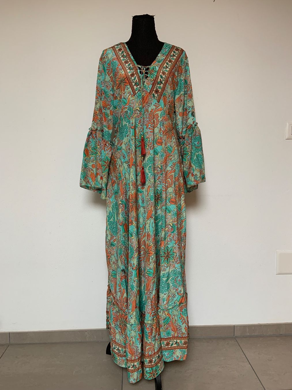 Vestiti: Boho Maxikleid aus Seide – Nuovo (secondo la descrizione) da Sigriswil venduto da ck56 1