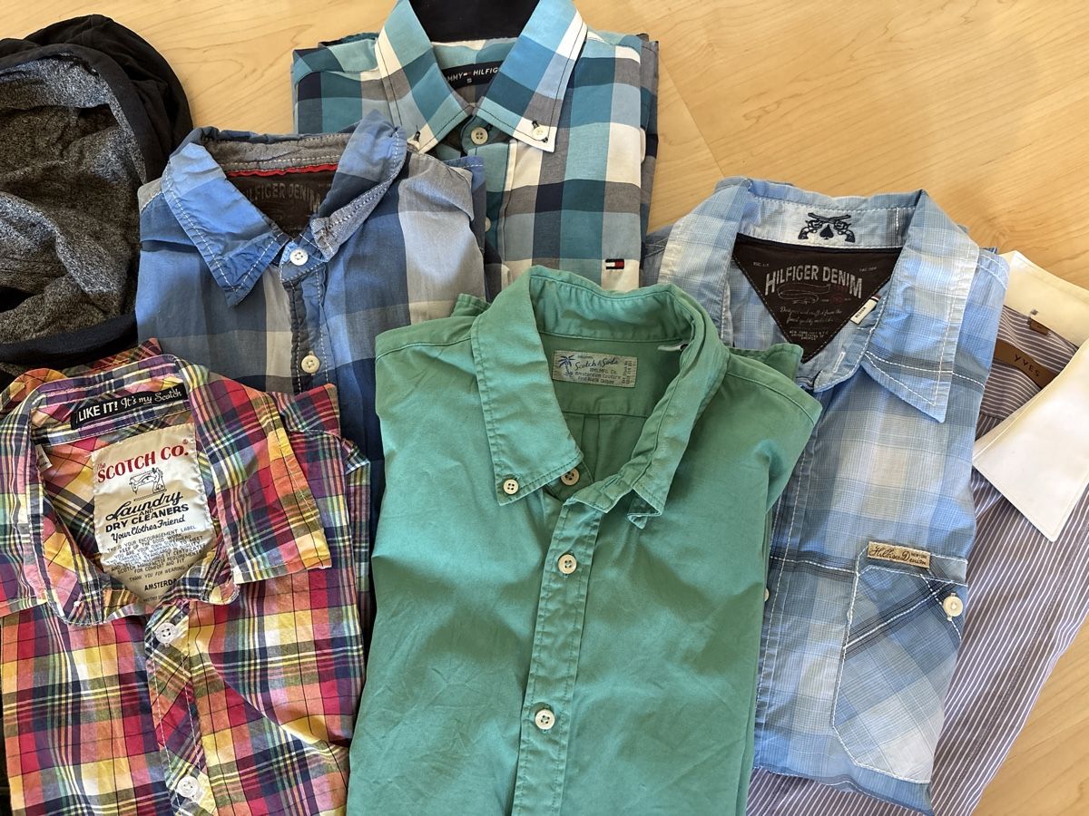 Lots de vêtements: Riesiges Kleiderpacket Grösse M – D'occasion à Samstagern par Dufman 1