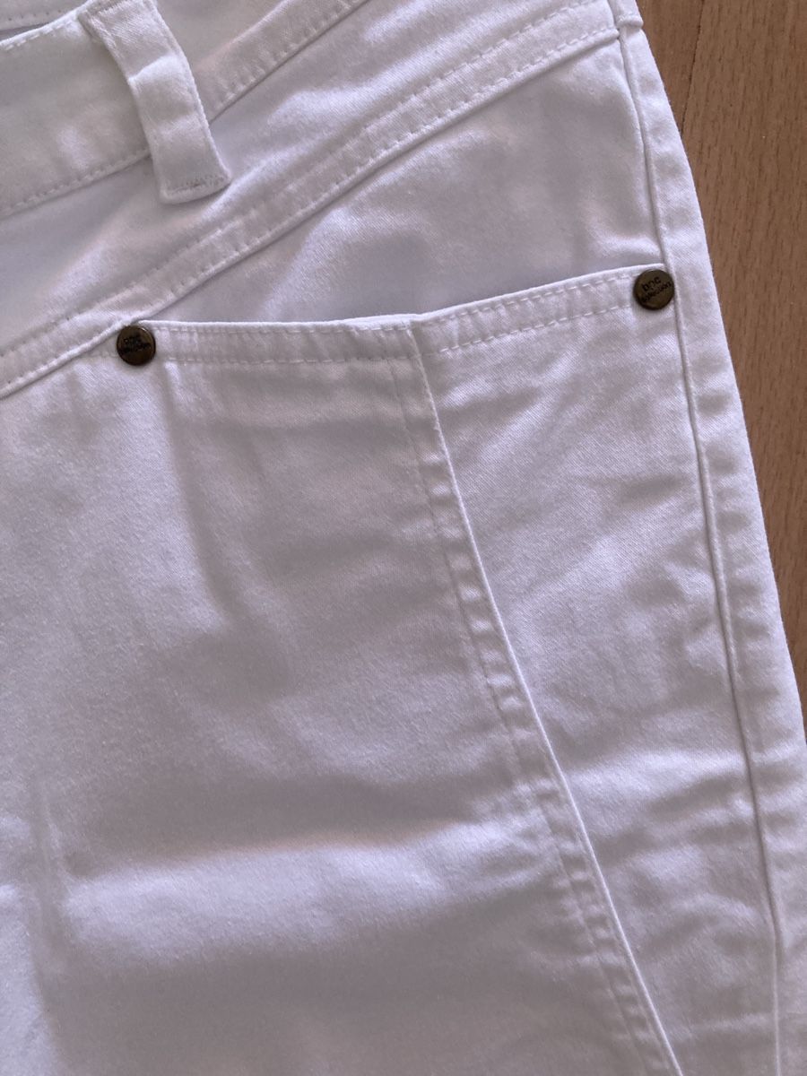 Pantalons: Weisse 7/8 Hosen – D'occasion à Geroldswil par schatz1962 2