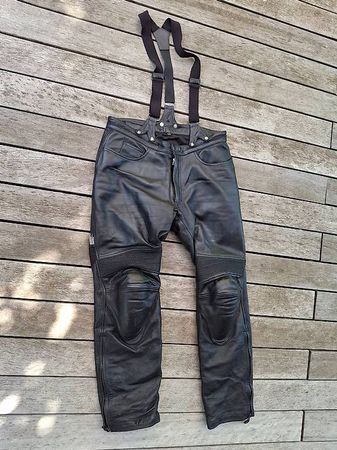 Lederhose Grösse 56