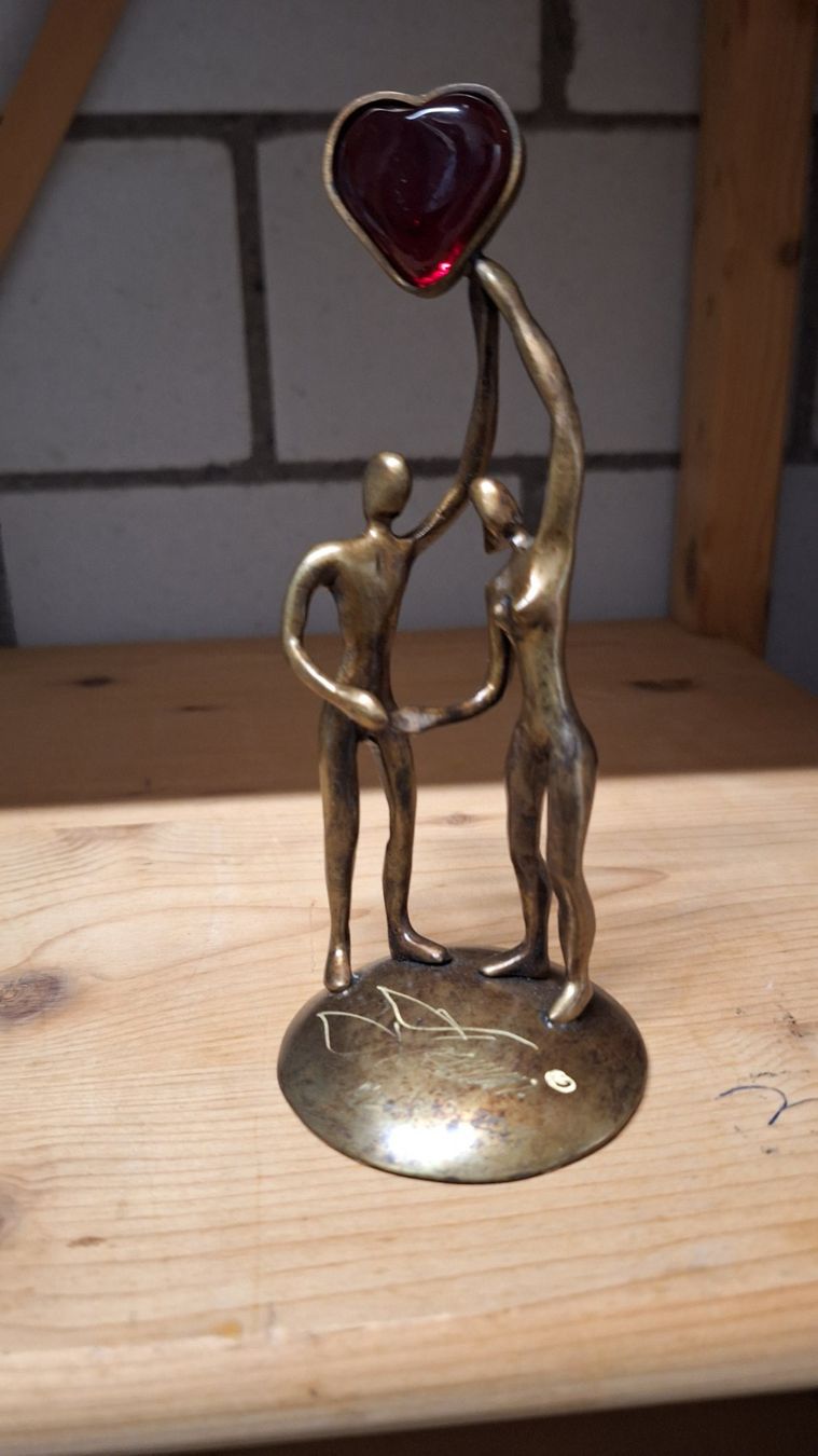 Skulpturen & Statuen: Liebespaar mit Herz. – Neu (gemäss Beschreibung) aus Müllheim Dorf von Sunnehus1
