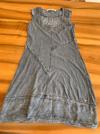 NILE ATELIER herziges Kleid grau Gr. XS