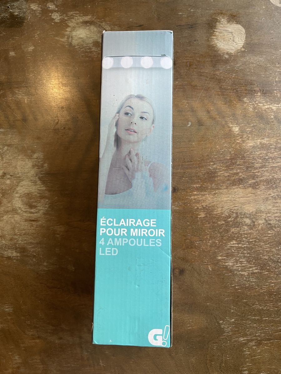 Lampen: Éclairage miroir 4 ampoules LED neuf – Gebraucht aus Genève von Yasasa