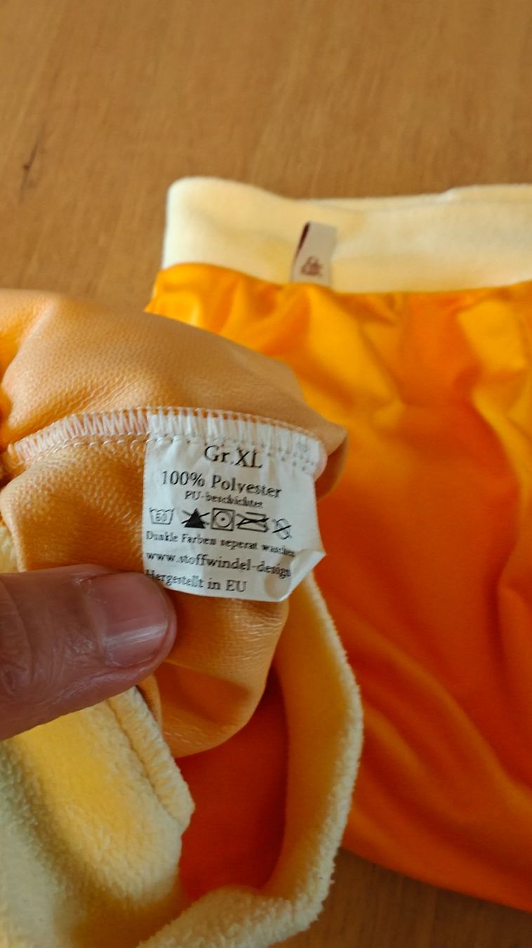 Secchi per pannolini & Pannolini: Covers for reusable diapers (prefolds) – Usato da Zürich venduto da ElizavetaT 1