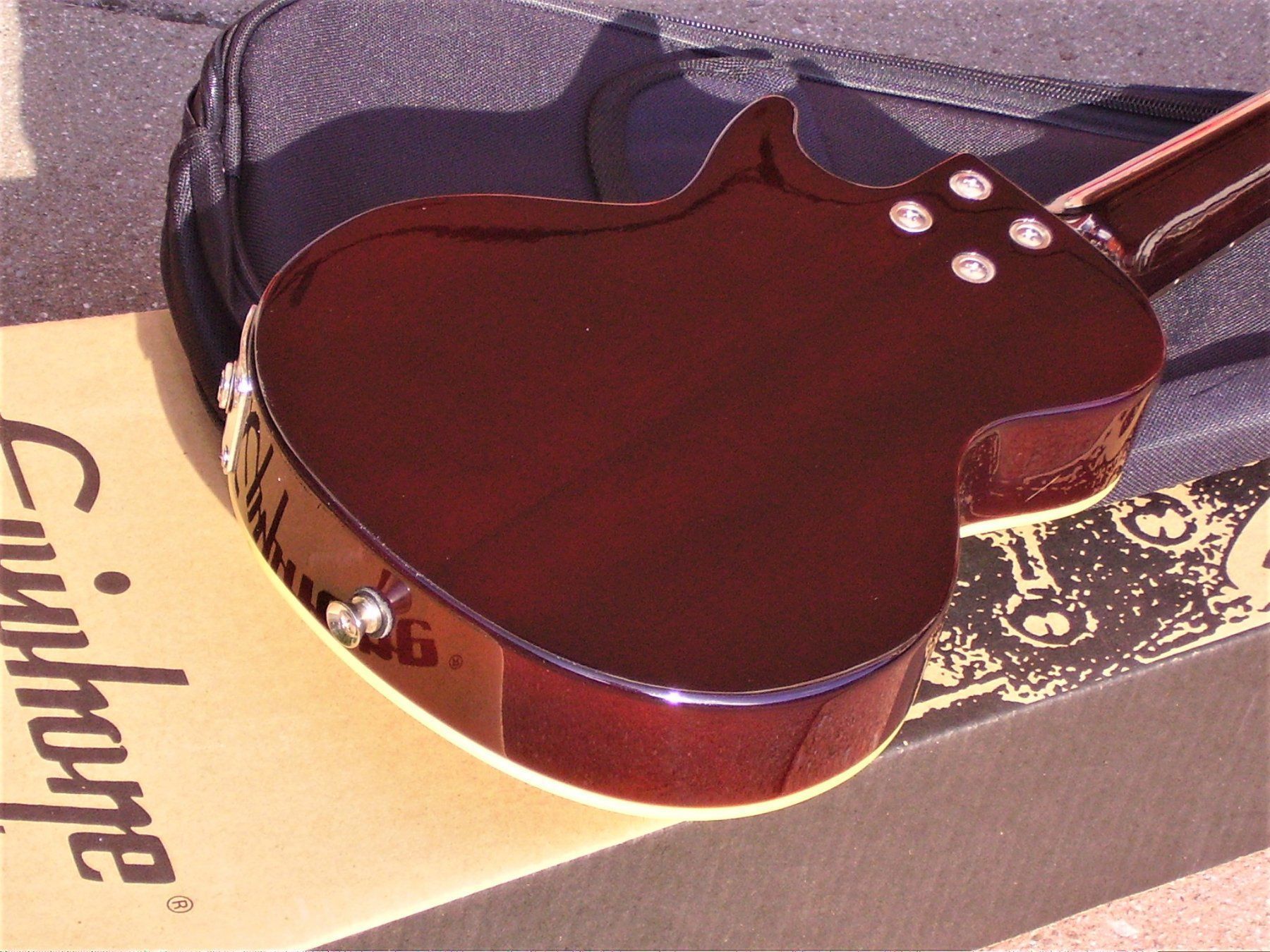 Epiphone Strumenti musicali: spezielle Sopran-Ukulele EPIPHONE – Nuovo (secondo la descrizione) da Wöschnau venduto da Musikhaus-Luethy5012 4